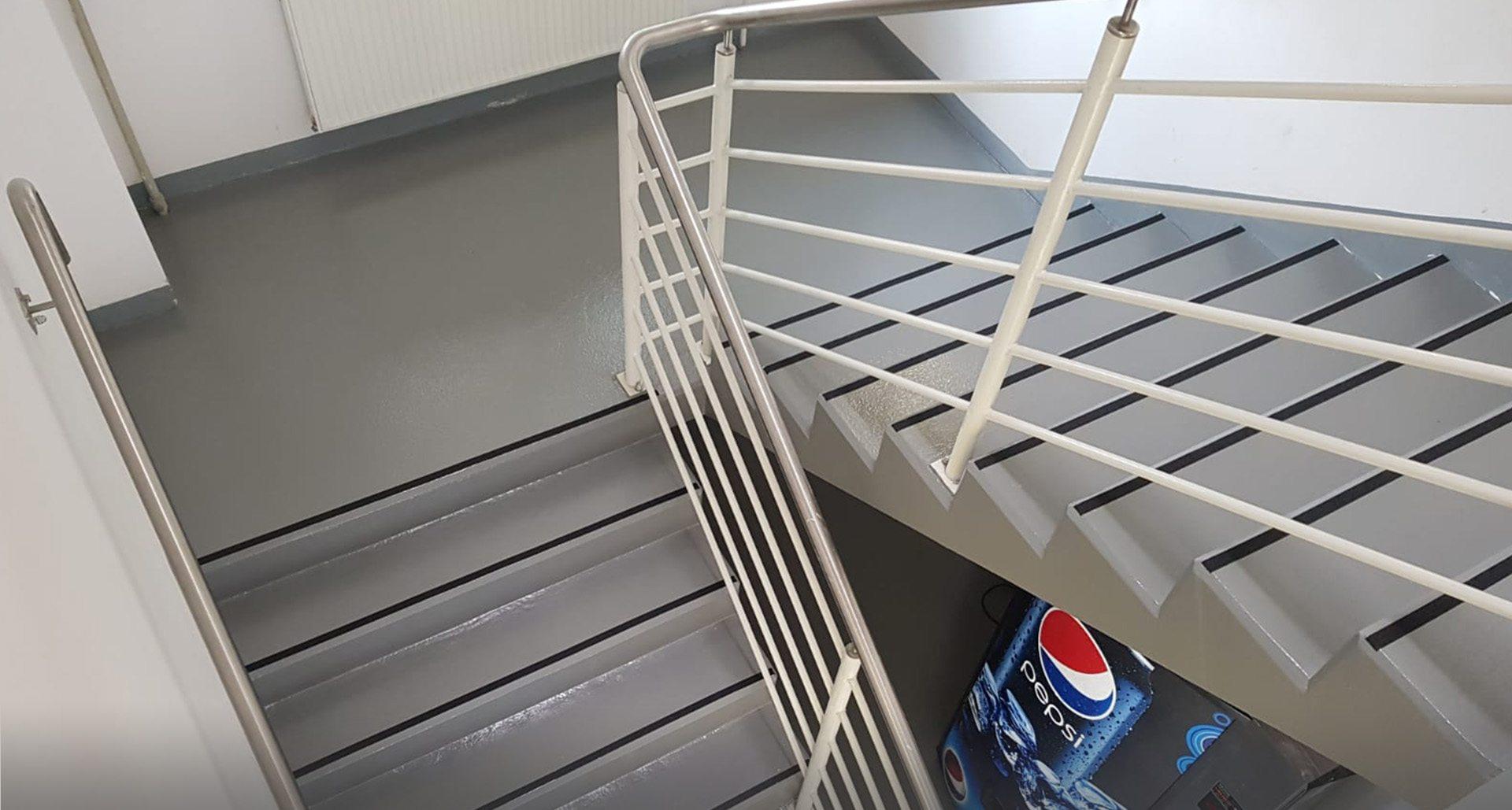 posadzka na schodach - Slajd #1